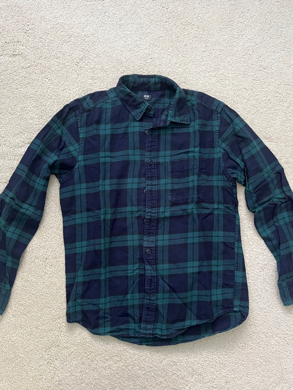 Uniqlo Men's Dark Blue and Green Plaid Button-Down Shirt
